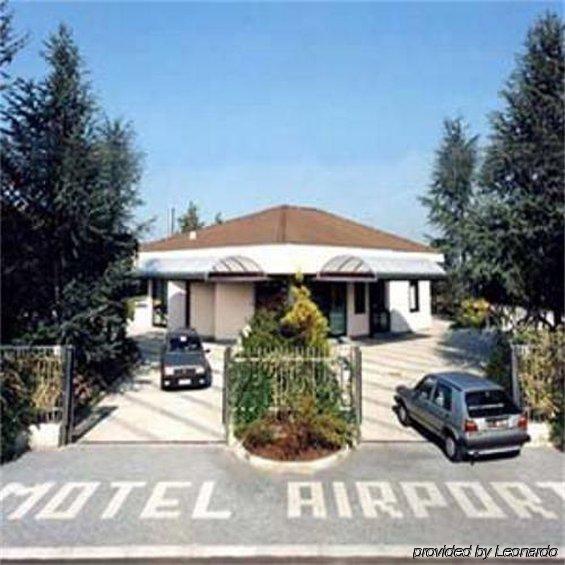 Airport Hotel Malpensa Lonate Pozzolo Dış mekan fotoğraf