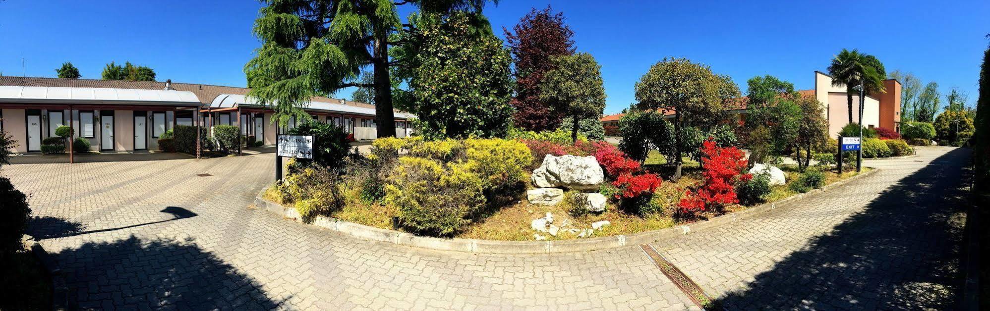 Airport Hotel Malpensa Lonate Pozzolo Dış mekan fotoğraf