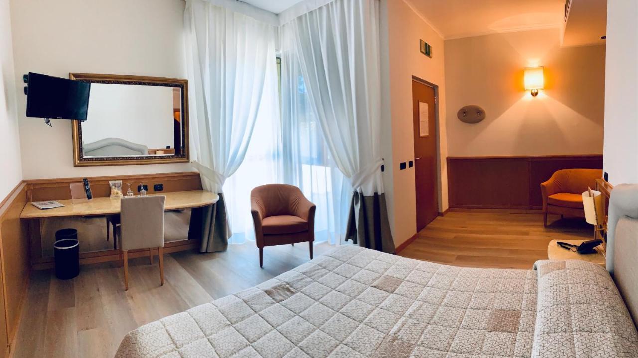 Airport Hotel Malpensa Lonate Pozzolo Dış mekan fotoğraf