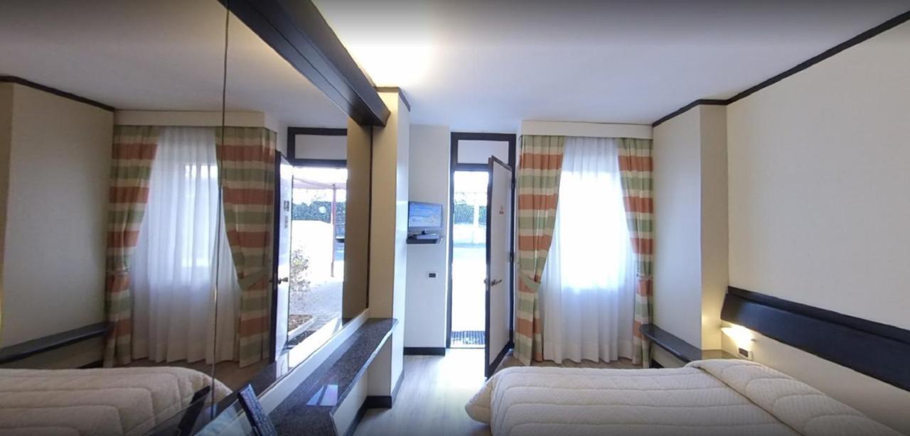 Airport Hotel Malpensa Lonate Pozzolo Dış mekan fotoğraf